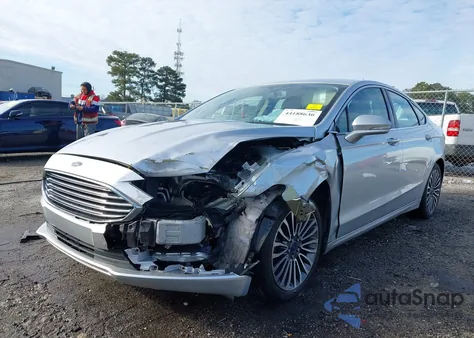 2017 Ford Fusion Titanium z USA, uszkodzony, nr VIN 3FA6P0K95HR174620